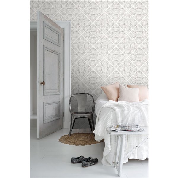 ESTA Home Maureen Medallion Wallpaper - Cream