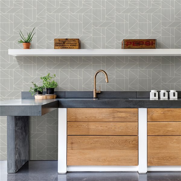 Advantage Ina Geometric Wallpaper - Silver