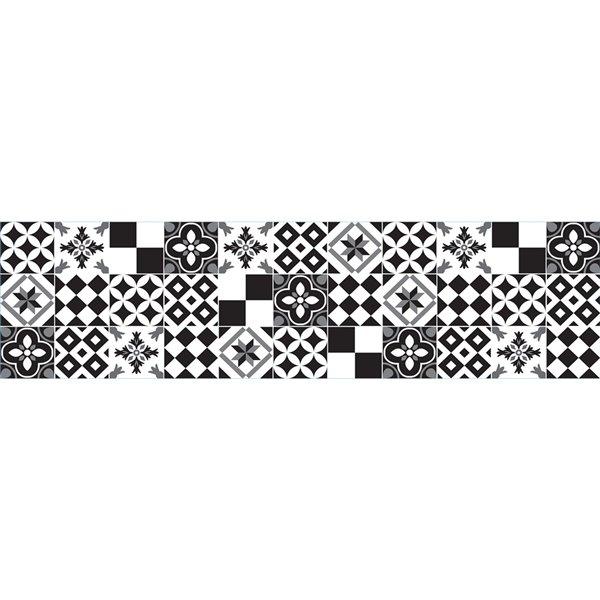 Black and White Azulejos Backsplash