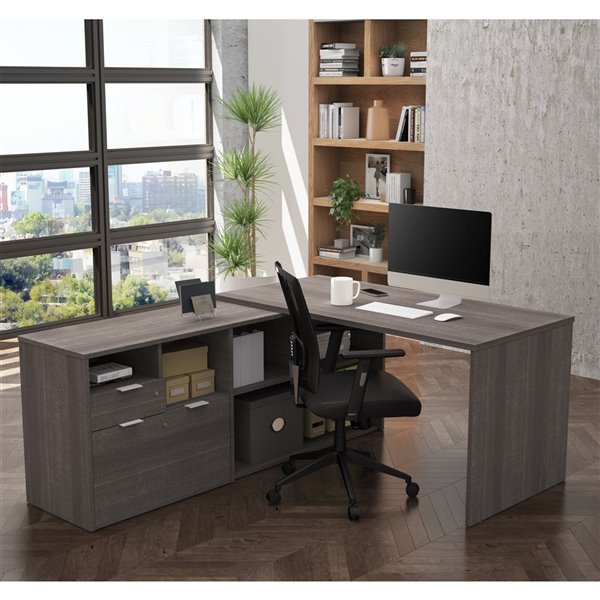 Bureau en L contemporain i3 Plus de Bestar, 71,1 po, gris écorce