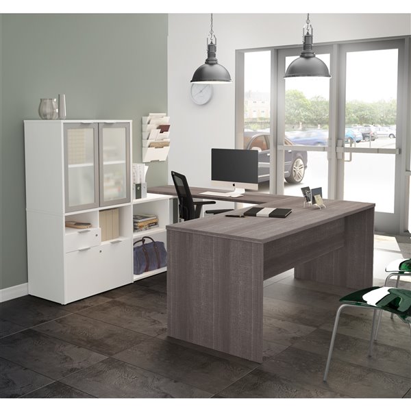 Bureau de direction en forme de U avec portes en verre givré moderne i3 Plus de Bestar, 71,1 po, gris écorce/blanc