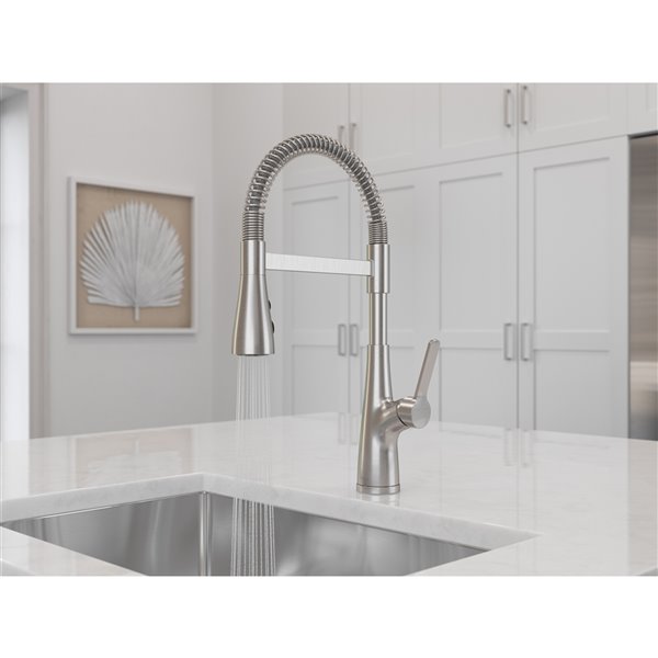Pfister Neera 1-Handle Pull-Down Faucet - Stainless