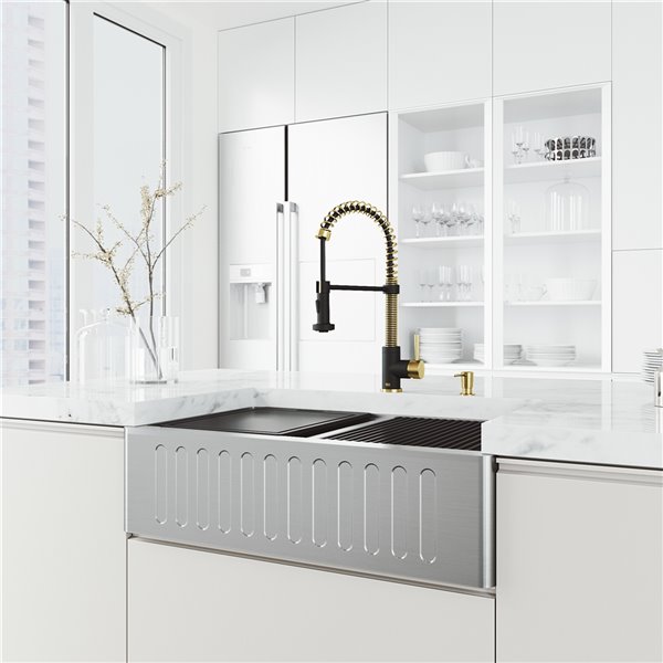 VIGO Sink 33" Stainless Steel & Faucet in Matte Brushed Gold