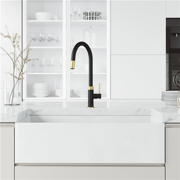 VIGO Bristol Matte Brushed Gold and Black 1-Handle Deck Mount Pull-Down  Dual Action Kitchen Faucet VG02033MGMB