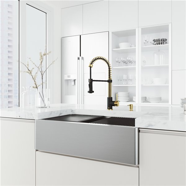 VIGO Sink 33" Stainless Steel & Faucet in Matte Brushed Gold