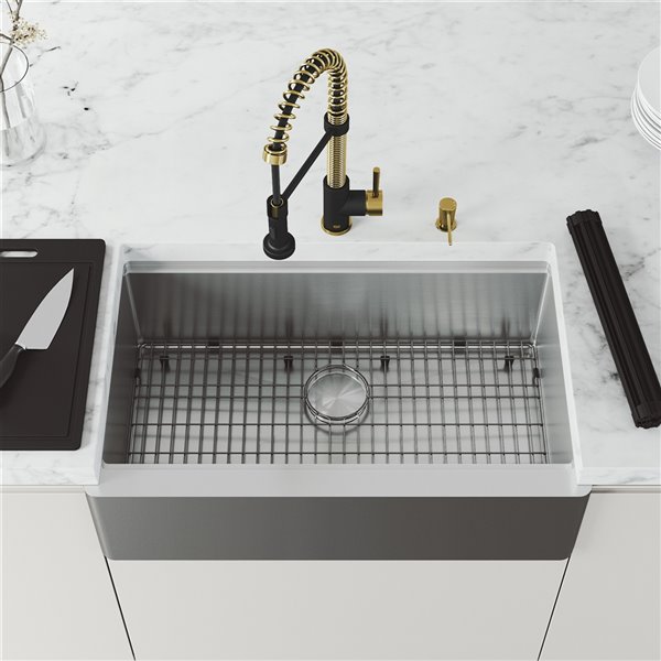 VIGO Sink 33" Stainless Steel & Faucet in Matte Brushed Gold