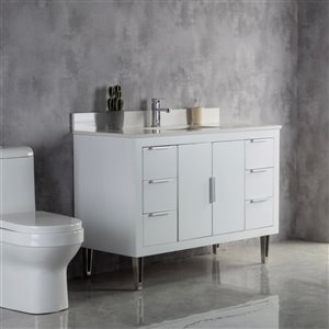 Meuble-lavabo Estelle simple blanc/nickel brossé de 48 po par Jade Bath avec comptoir en quartz blanc