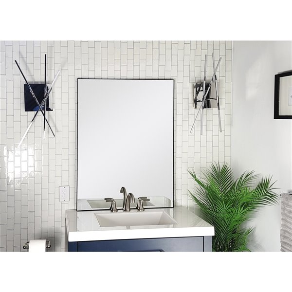 Decor Wonderland En Passant 29.5-in Black Rectangular Bathroom Mirror