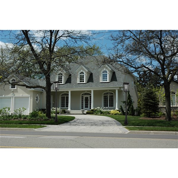 Z-Lite Seoul 113-in H Black Hardwired Halogen Complete Post Light