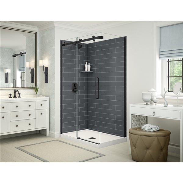 Ensemble de douche en coin 5 pièces Utile par MAAX gris tempête et noir mat 83 po x 32 po x 48 po drain central