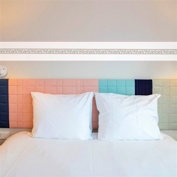 Dundee Deco 5-in Pink/Green Prepasted Wallpaper Border