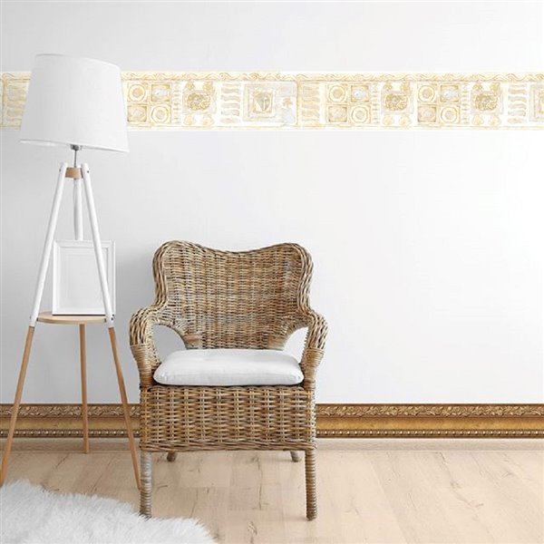 Dundee Deco 5.25-in Yellow/Green Prepasted Wallpaper Border