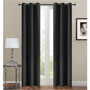 Panneau de rideau simple occultant noir en polyester avec doublure entrelacée par Swift Home de 63 po
