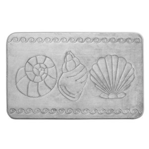 Tapis de bain gris pâle en polyester et mousse mémoire Swift Home, motif de coquillage, 17 po x 24 po