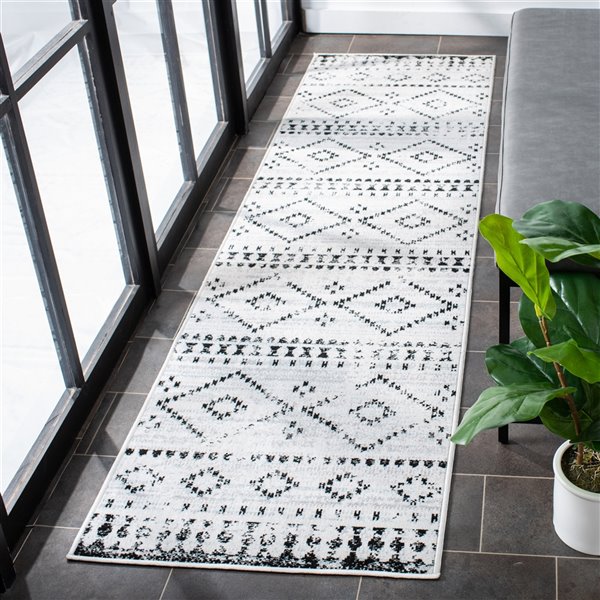 Safavieh Montage 2-ft x 8-ft Grey/Ivory Rectangular Indoor/Outdoor Abstract Southwestern Runner