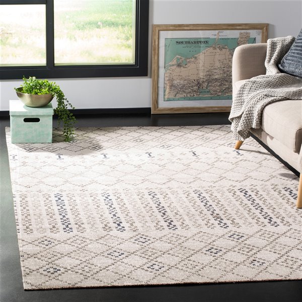 Safavieh Montage 4-ft x 6-ft Grey/Charcoal Rectangular Indoor/Outdoor Geometric Southwestern Area Rug