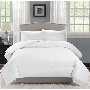 Couette en polyester avec rembourrage en polyester blanc javellisé uni, lit une place, par Swift Home