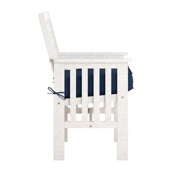 Ensemble de fauteuils d'extérieur Miramar en bois massif blanchi de CorLiving, coussins bleu marine, lot de 2