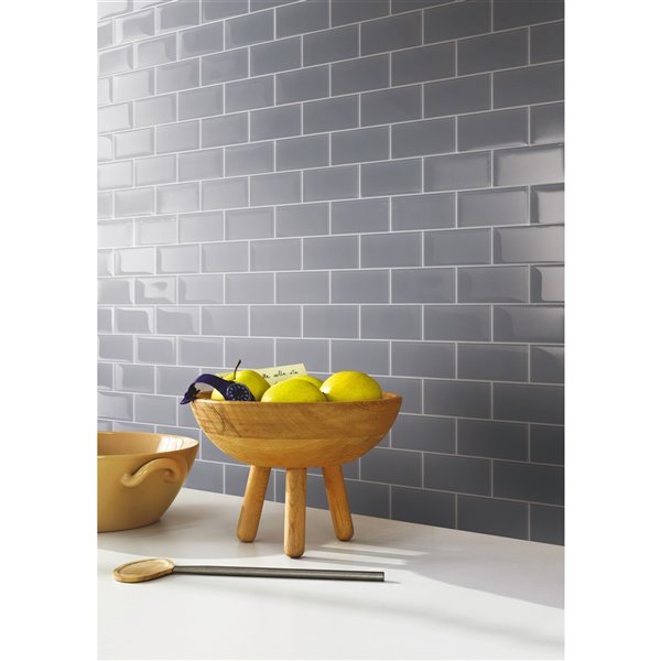 Tuiles autocollantes Brunello 2x plus rapide de 12 po x 12 po en verre par Speedtiles, pqt de 6, gris