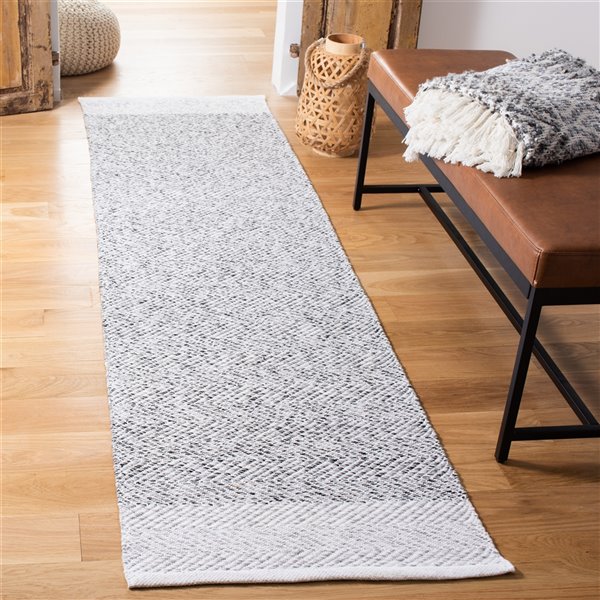 Safavieh Nantucket 2ft x 8ft Ivory/Charcoal Rectangular Indoor