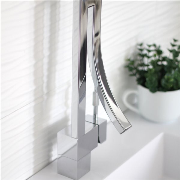 Stylish Single Handle Vessel Sink Bathroom Faucet in Chrome