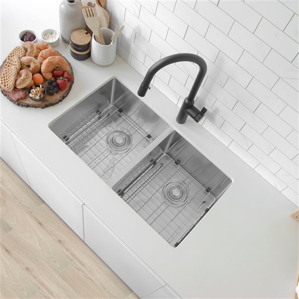 Stylish 30-in Double Bowl Undermount Stainless Steel Kitchen Sink