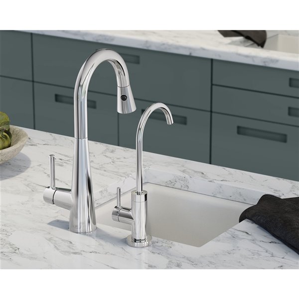 MOEN Sleek Chrome 1-handle Deck Mount High-arc Handle/lever Residential Kitchen Faucet