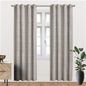 Panneau de rideau simple occultant argent en polyester avec doublure thermique, 84 po, par Myne