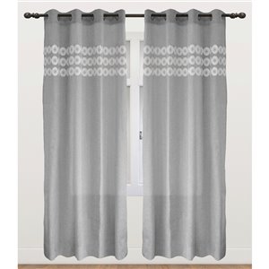 Panneau de rideau simple occultant gris en polyester avec doublure thermique, 95 po, par Myne