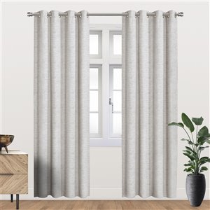 Panneau de rideau simple occultant gris pâle en polyester avec doublure thermique, 95 po, par Myne