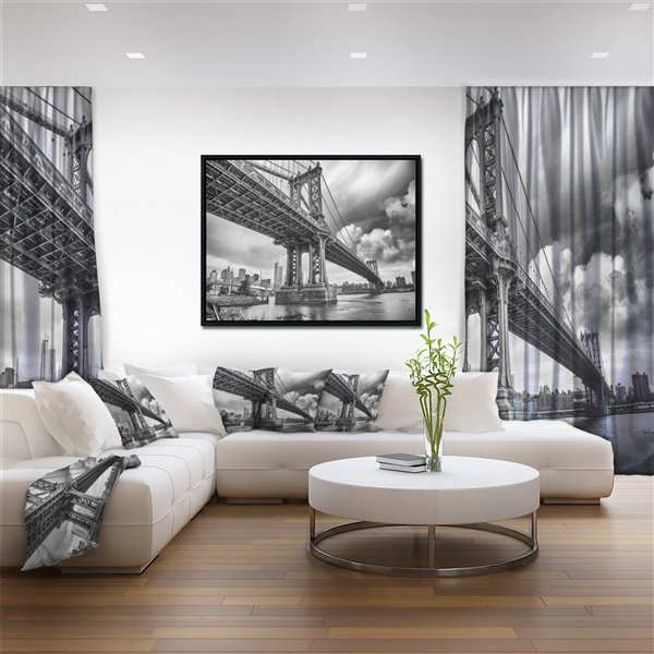 Designart 32-in x 42-in Manhattan Bridge in Grey Shade Canvas Print with Black Wood Frame