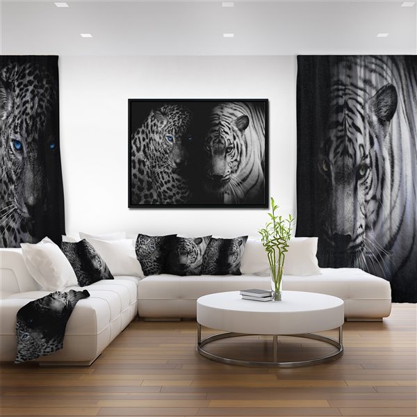 Designart 16-in x 32-in Leopard and Tiger in Black Canvas Art Print with Black Wood Frame