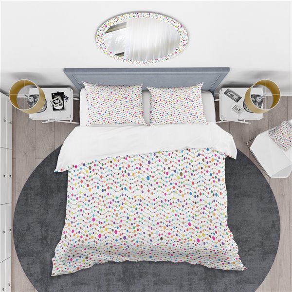 Designart 3-Piece White Colour Waves of Polka Dots Queen Duvet Cover Set