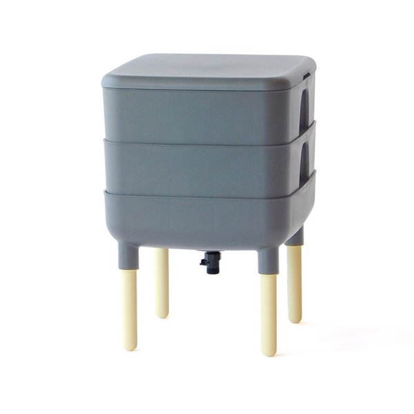 FCMP Outdoor 6-gallon Grey Plastic Worm Composter