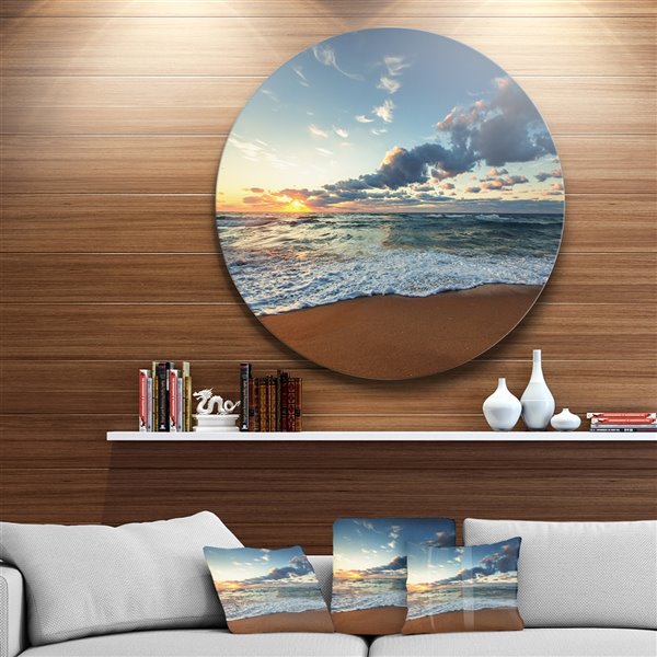 Designart 23-in x 23-in Round Sunrise and Glowing Waves in Ocean' Seascape  Metal Circle Wall Art