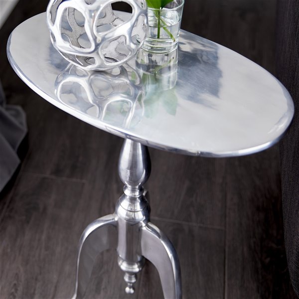 Grayson Lane Traditional Silver Metal Round Accent Table