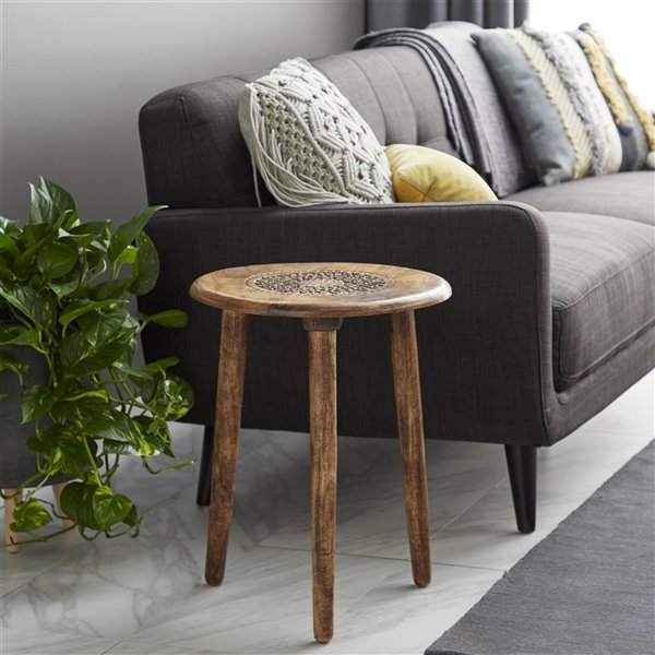 Grayson Lane Traditional Brown Mango Wood Round Accent Table