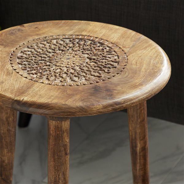 Grayson Lane Traditional Brown Mango Wood Round Accent Table