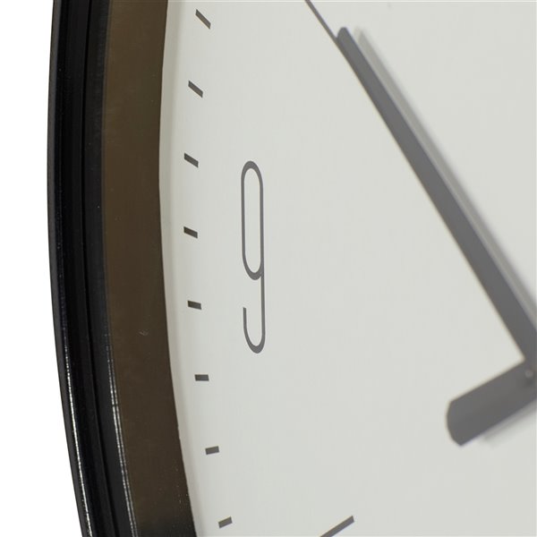 Grayson Lane Black/White Analogue Round Wall Standard Clock