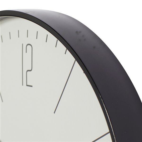 Grayson Lane Black/White Analogue Round Wall Standard Clock