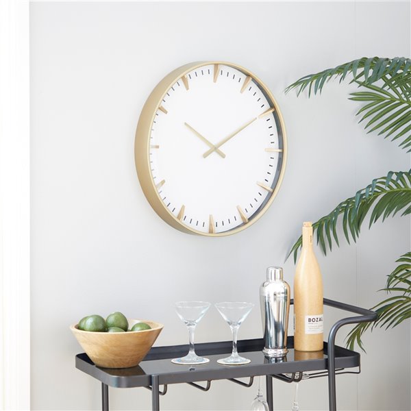 CosmoLiving by Cosmopolitan Cream White Analogue Round Wall Standard Clock