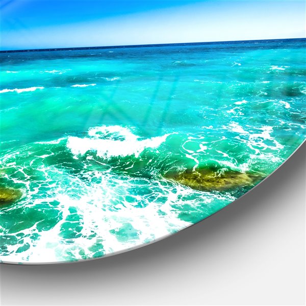 Designart 36-in x 36-in Seashore with Clear Water and Sky Disc Seashore ...