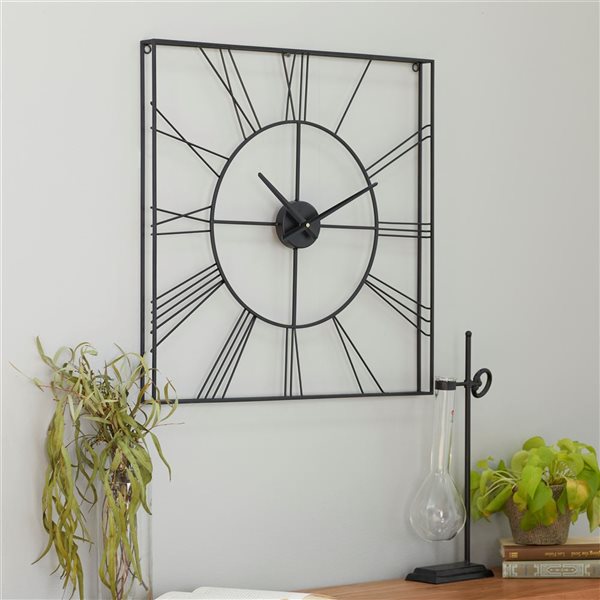 Cosmoliving By Cosmopolitan Analog Square Wall Standard Clock - 24-in x 24