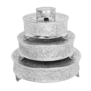 Grayson Lane Set of 4 22-in, 18-in, 14-in, 6-in Silver Aluminum Traditional Cake Stand