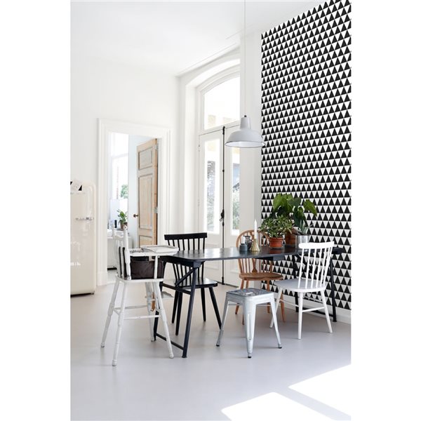 ESTA Home Verdon Black Geometric 56.4-sq. ft. Unpasted Nonwoven Wallpaper