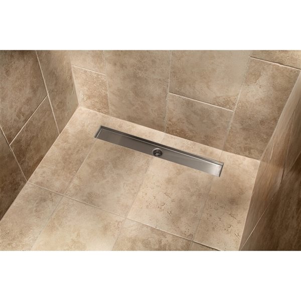 Drain de douche linéaire Tooltech Xpert rectangulaire de 48 po en acier inoxydable avec grillage à trous carrés