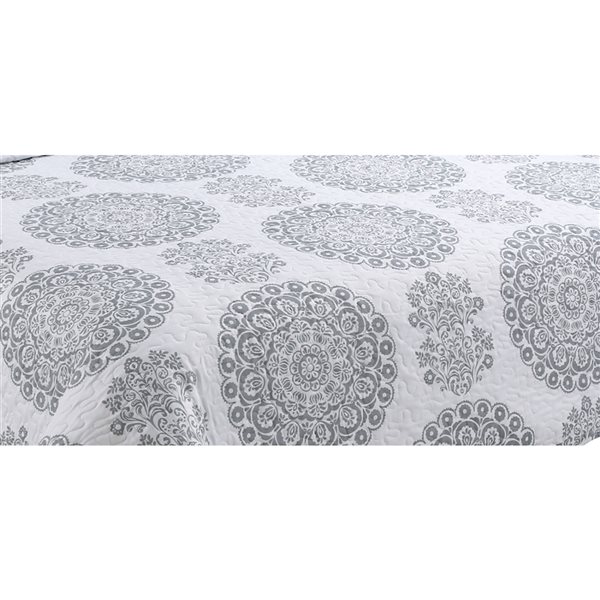 Marina Decoration Grey and White Floral King Quilt Set - 3-Piece