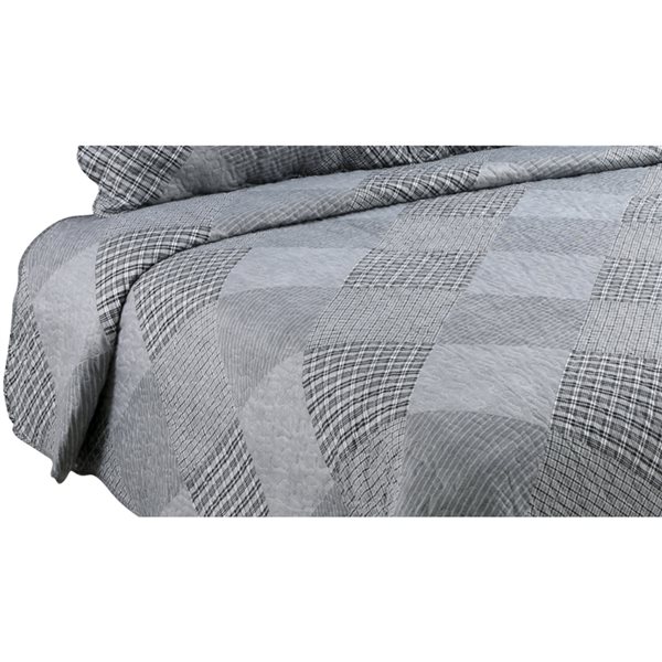 Marina Decoration Grey and Silver Checked Full/Queen Quilt Set - 3-Piece