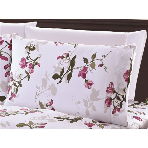 Marina Decoration Queen Pink and White Polyester Bed Sheets - 6-Piece