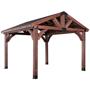 Abri de jardin Arlington permanent en bois brun de 12 pi x 12 pi par Backyard Discovery avec toit en acier
